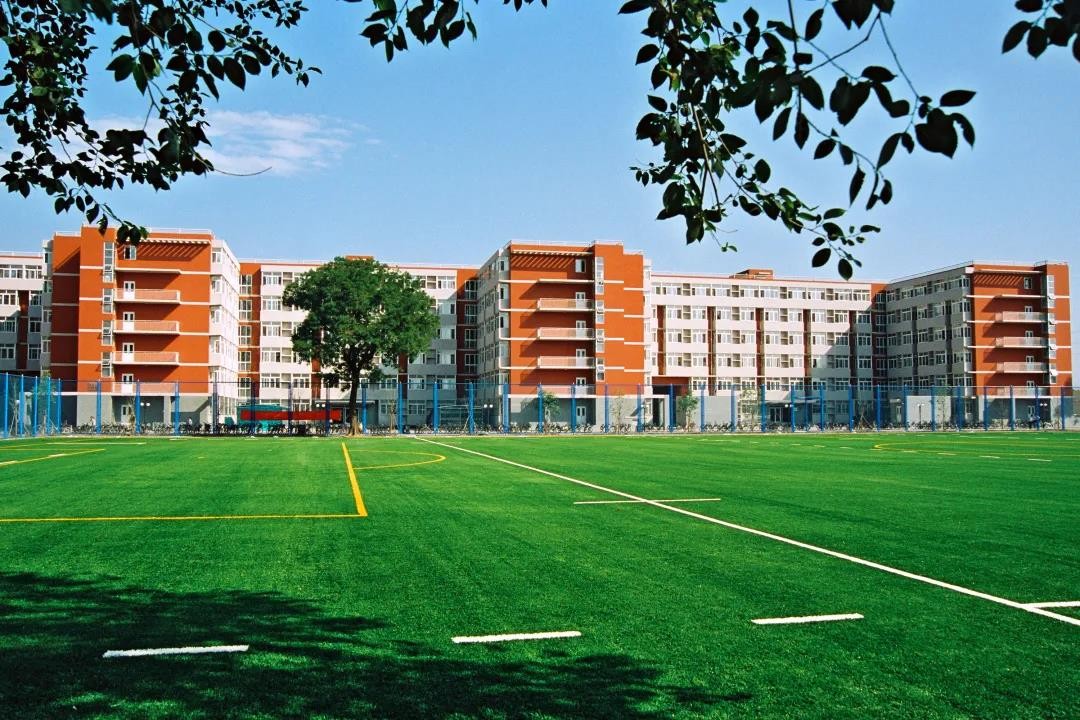 这所双一流高校：坐拥豪华宿舍， 食堂获评“最好吃”榜首，网友：五星级体验！
