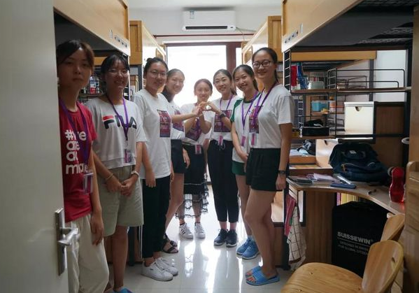 大学寝室开设“书院制”，男女混住让女生家长担心，校方给出解释