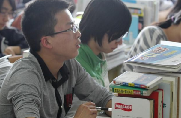 我国“文科大学”排行榜出炉，清华排第五惹争议，武大表现亮眼