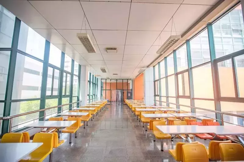 开学了，去青岛最美大学去逛一逛吧，个个堪比5A级景区