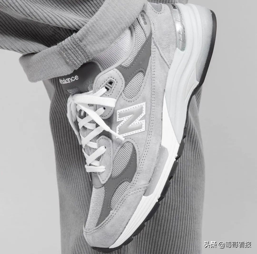 nb998和999哪个底高(New Balance 9系PK，谁的赢面最大？)