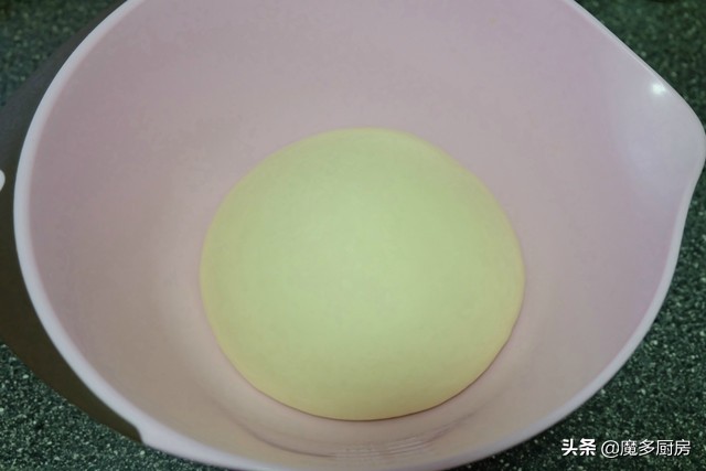 披萨别再去買了，手把手教你在家做，用料十足，比外面卖的更好吃