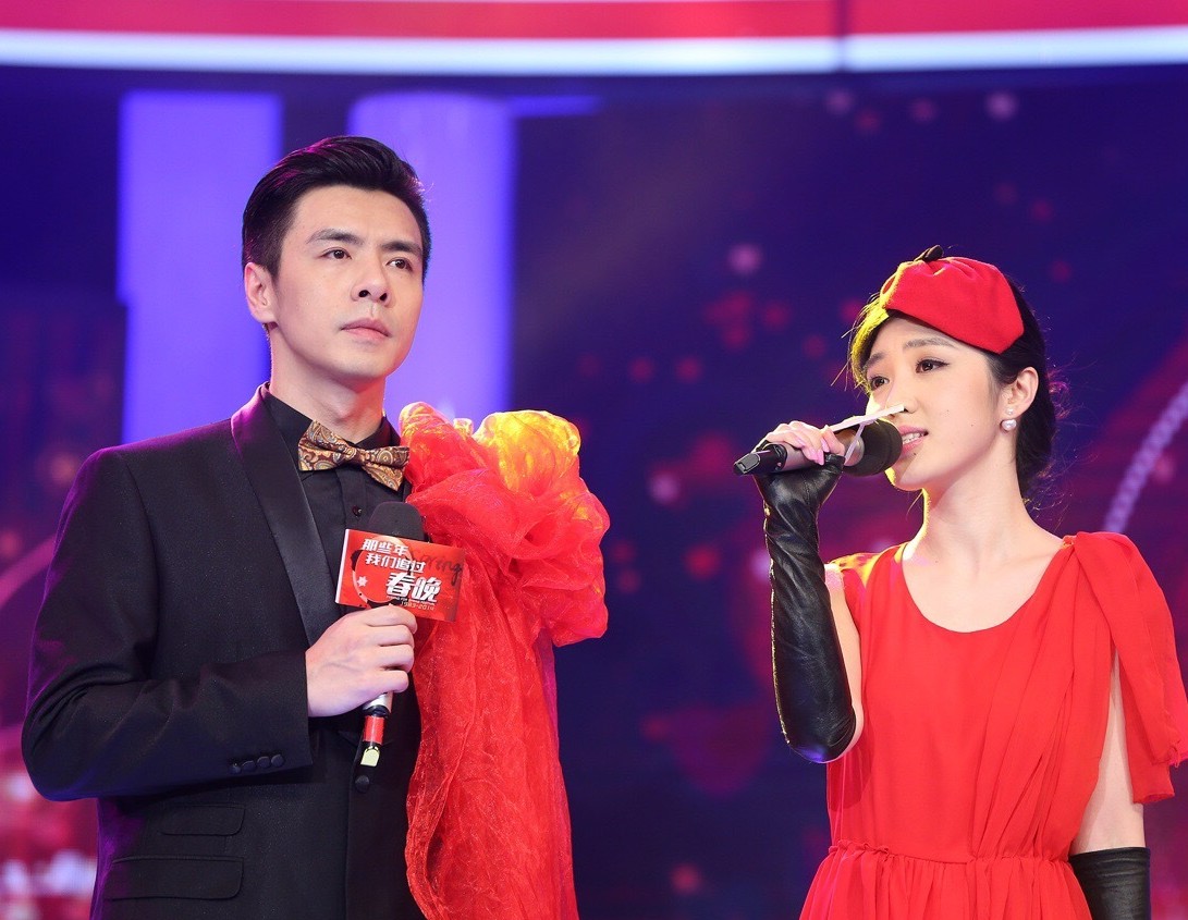 中国世界杯男主播(清华学霸柏栩栩:与李易峰同台选秀,现为男主播,被赞