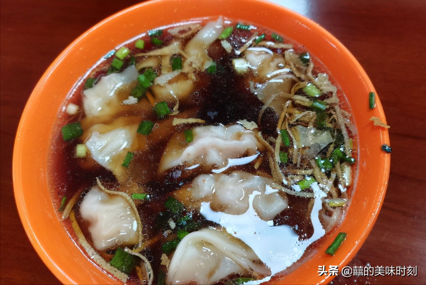 宁波无一不知的早餐店，老味道几十年不变，酱油馄饨配小笼包绝了