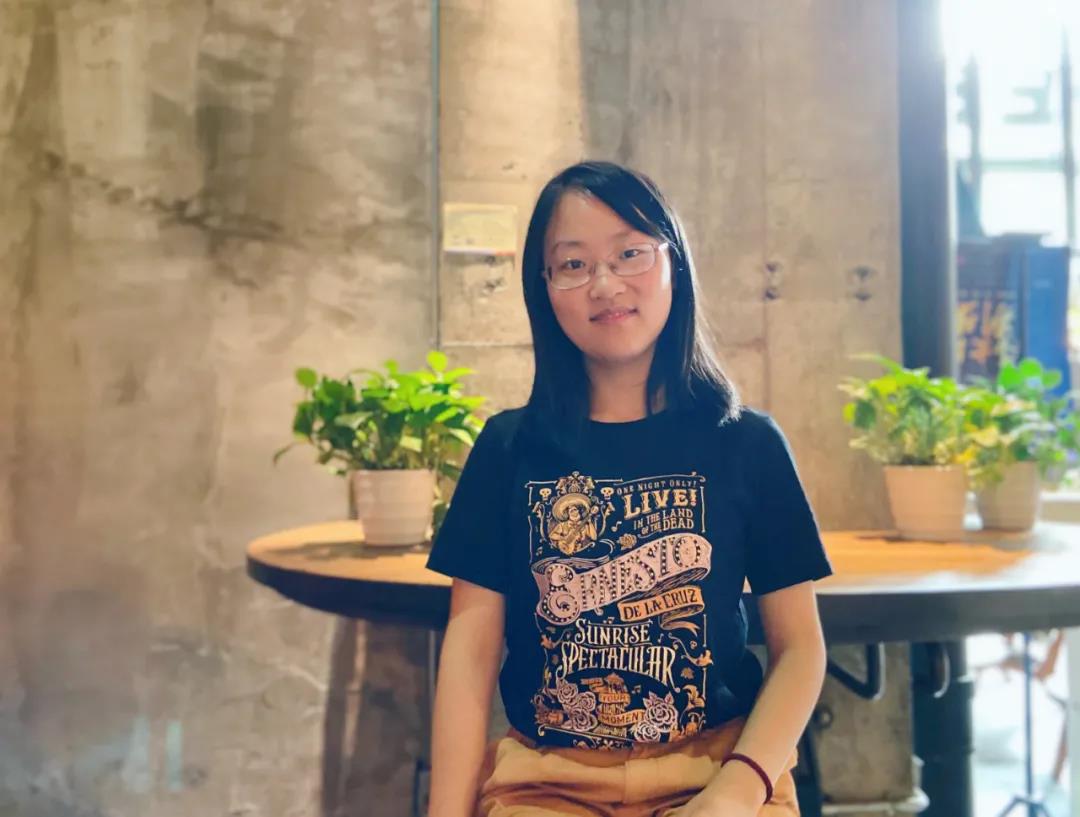 重庆状元谢欣颖“三元及第”：从来不上补习班，1岁开始读绘本