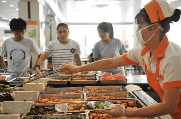 高校食堂的新奇菜品，一个比一个有创意，不愧是大学的食堂师傅