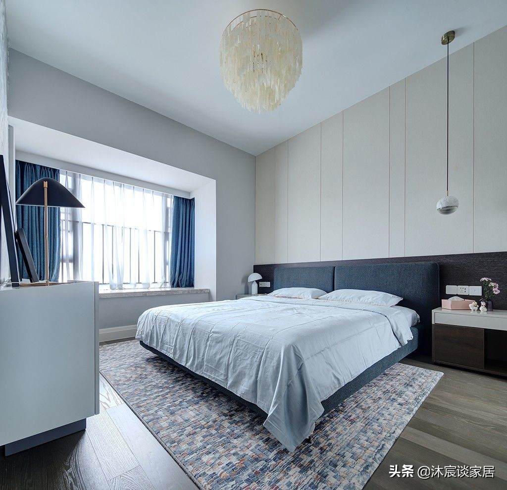 她的新家看着就舒服，全屋简洁明亮又大方，真想有一个同样的房子