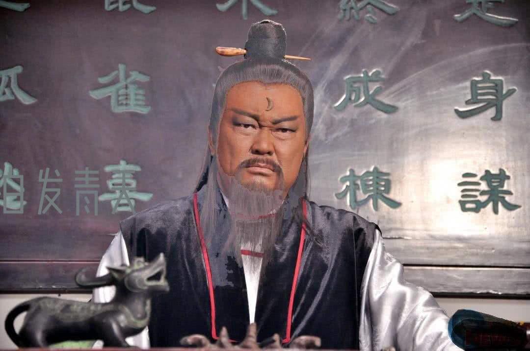 我们还是很期待《白发青天》能够上映,也希望金超群1000集《包青天》
