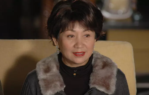 鲍德熹,鲍方在电视荧幕里,鲍方老爷子是世外高人专业户,在现实生活中