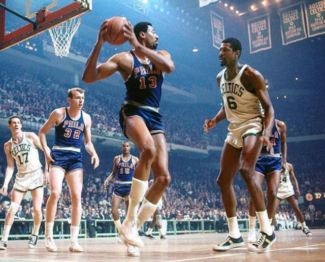 nba哪些規則為奧尼爾的（為了限制張伯倫、奧尼爾的“橫行霸道”！NBA被迫修改一系列規則）