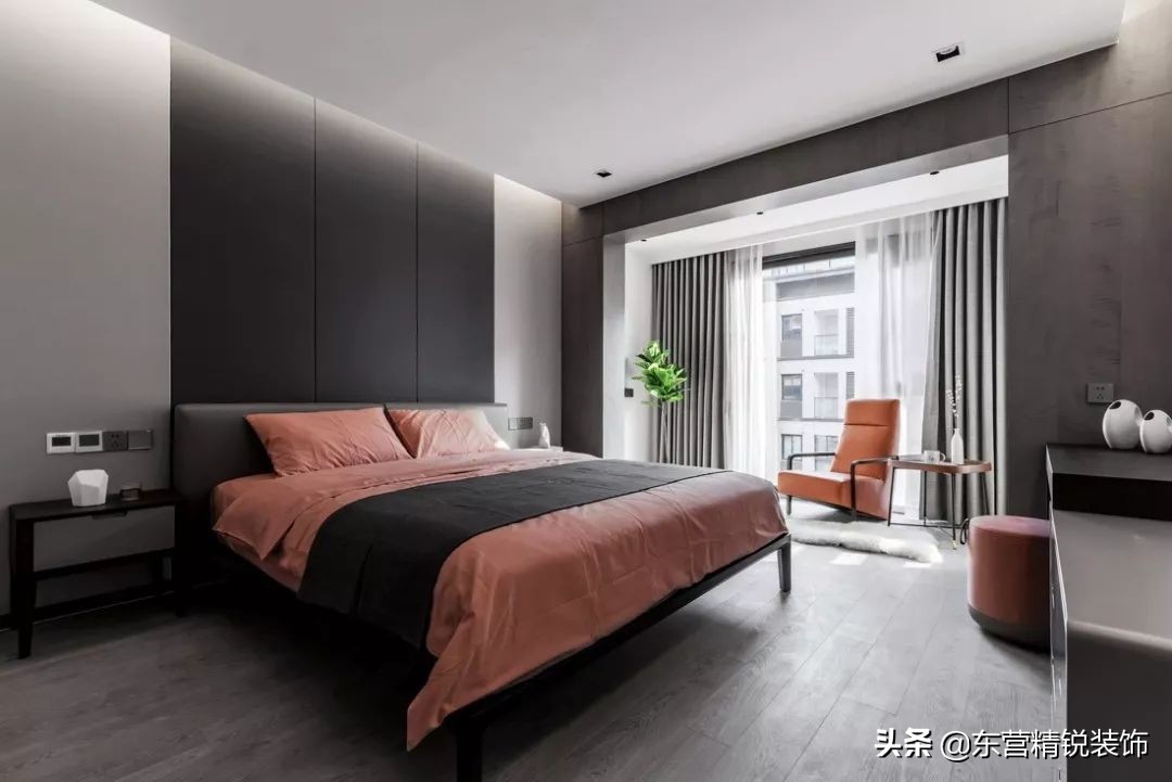 30款卧室阳台装修效果图，卧室阳台窗帘这样装真美