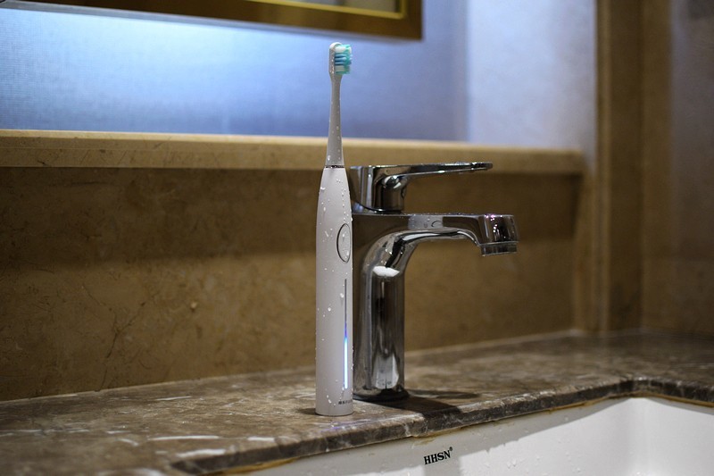 12档无极变速 不伤牙黑科技 扉乐FiliX TIE旗舰级声波电动牙刷