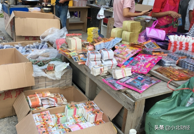 干货丨摆摊神器+地摊进货全指南！手把手教你玩转地摊赚到钱