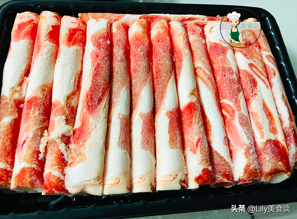 老公生日，媳妇用1个小时，准备了一桌子菜，老公：好感动对不起