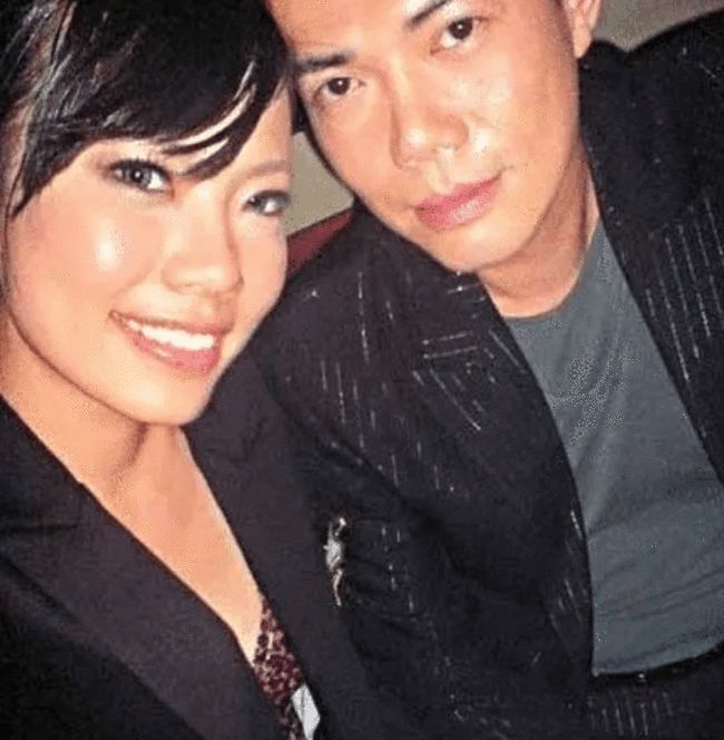 2009年,谢天华的老婆李天恩被紧急送往医院.