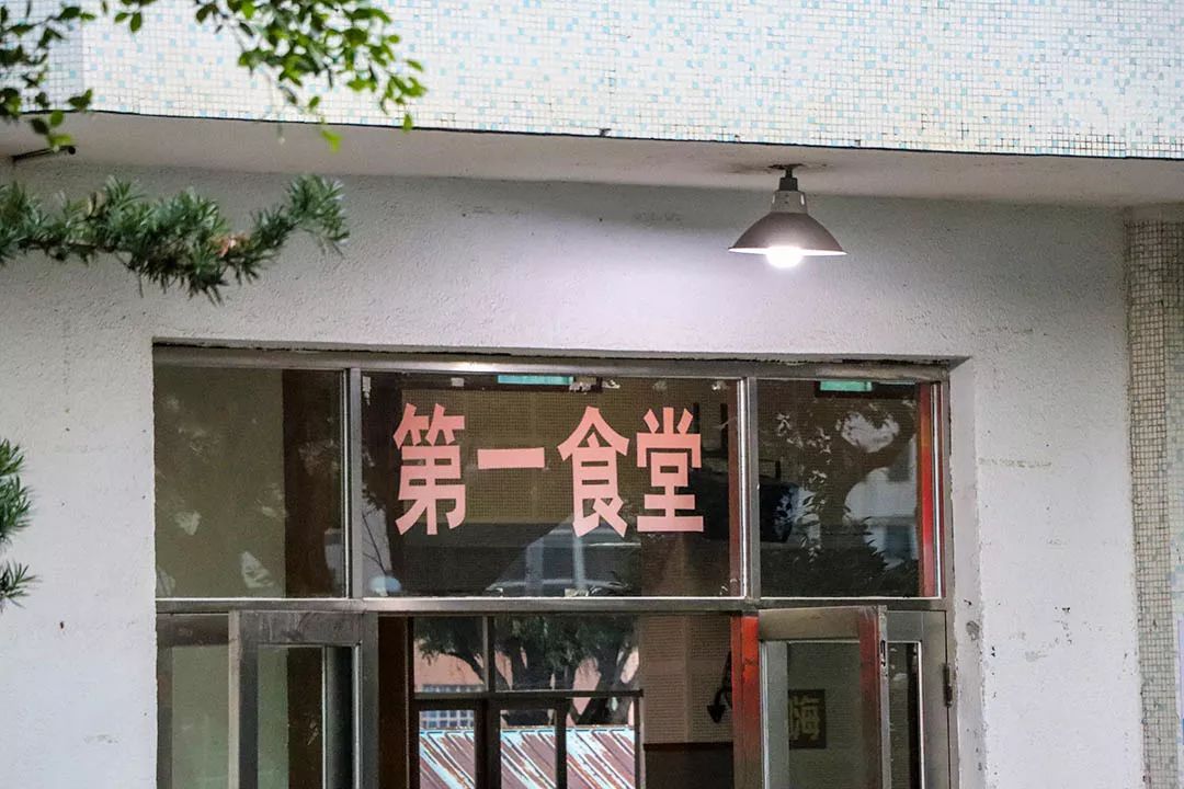 泉州这所中学，办过世界级比赛，还有独立露天游泳池？！厉害了！