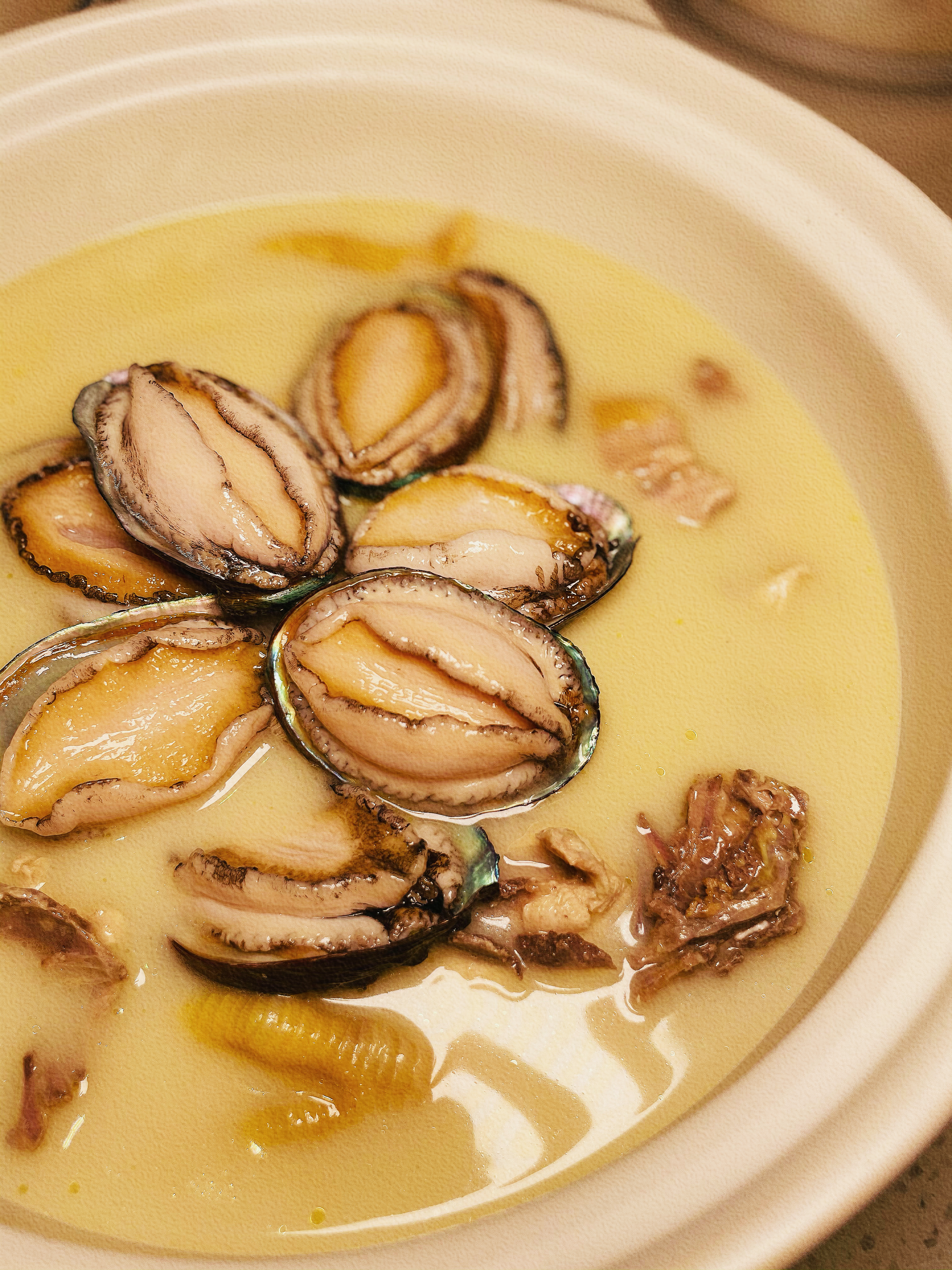 就在长职附近新开了一家鸡鲍鱼的店，以后再想吃真的太方便了