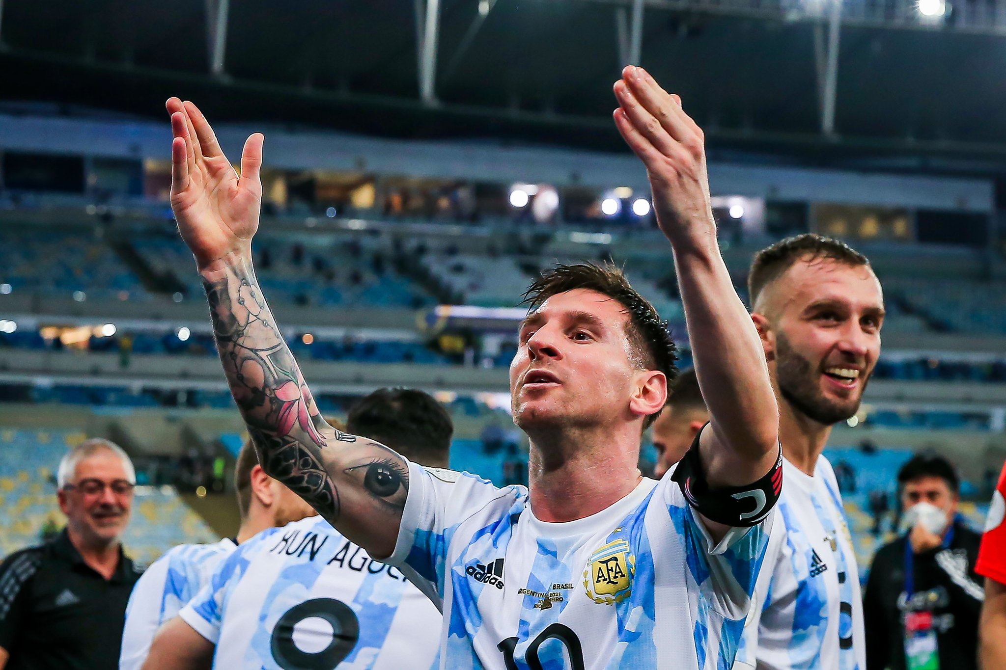 梅西世界杯预选赛3球(10分!34岁梅西又拿出球王级表现!