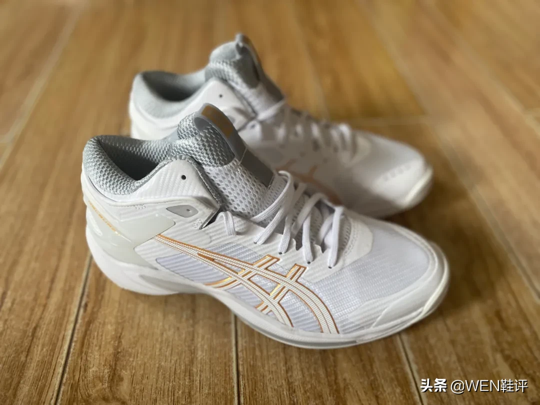 比肩全掌碳板的抗扭配置！2020年最不该被忽视的实战好鞋