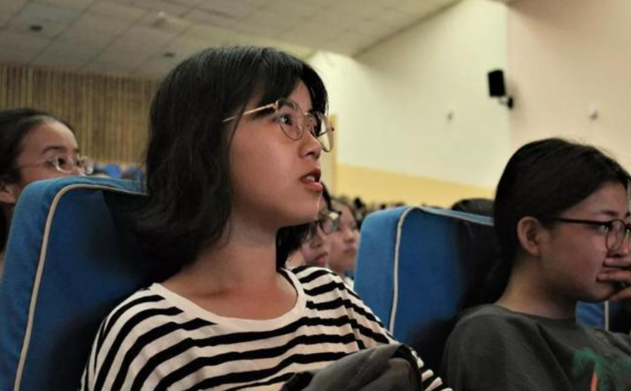 上海这4所野鸡大学臭名昭著，已被人民日报曝光，全国考生要当心