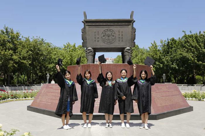 河北一所大学出现4个“学霸宿舍”，全部考研成功，惊掉你的眼球