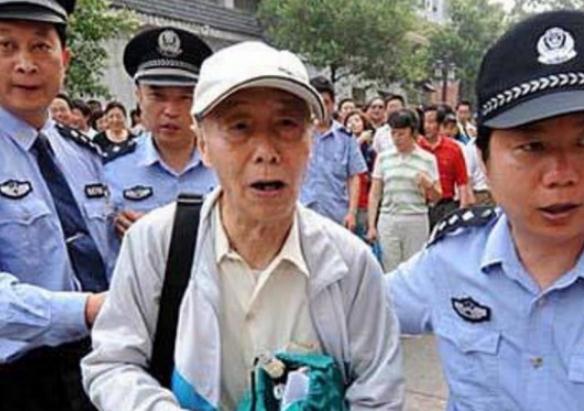 高考成绩估分系统（84岁大爷自学参加高考）