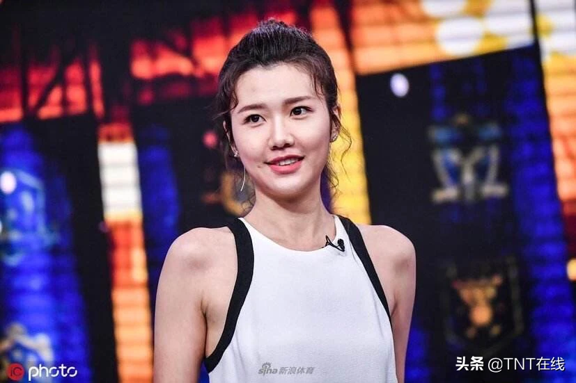 男篮世界杯腾讯体育主持人(NBA中国解说界的俊男靓女)