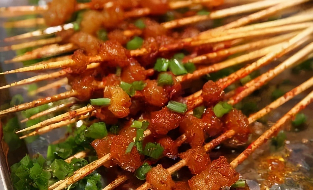 烧烤串种类大全图片(烧烤店不容易做假的5种烤肉) - 赤虎壹号