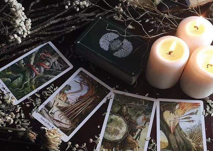 攒劲干货：塔罗牌到底准不准？占卜师为你深扒塔罗内幕