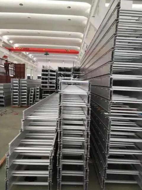 江苏南开铝业主营：铝合金桥架，铝合金线槽，铝合金走线架
