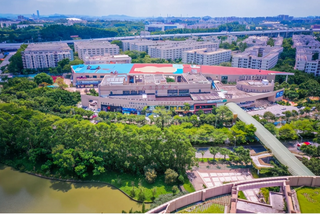 5位院士坐镇，创下世界首个，还坐拥“超大”网红校园，这所大学火了！