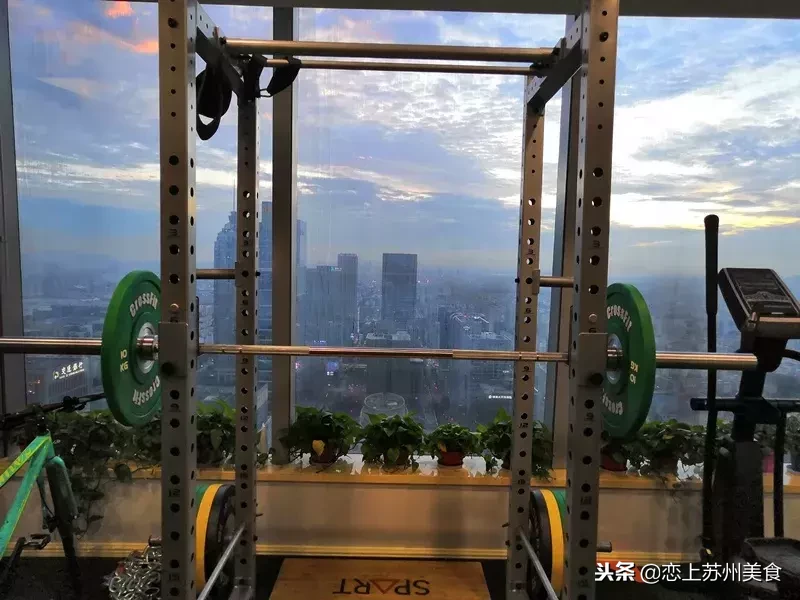 最新版“东方之门”网红玩乐店！打卡一波新潮流！