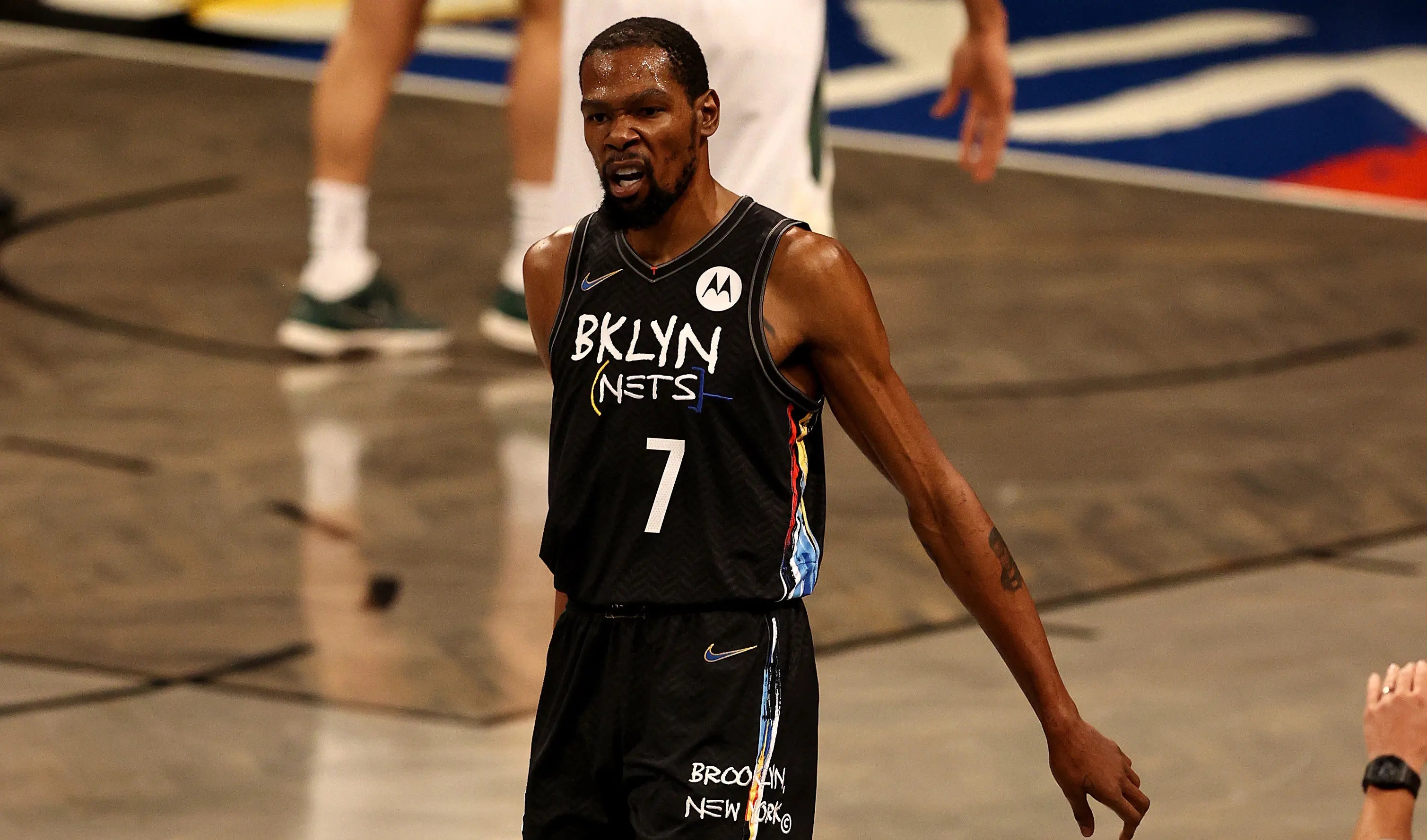 篮球2加1是什么意思(上赛季,杜兰特打进23次2 1,字母哥79次,那詹姆斯