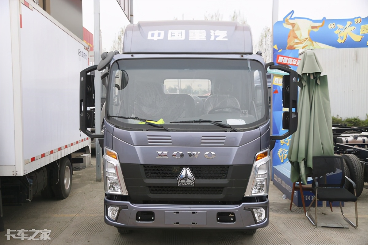 6万就能开回家,实拍国六重汽统帅小金牛,底盘仅2.26吨