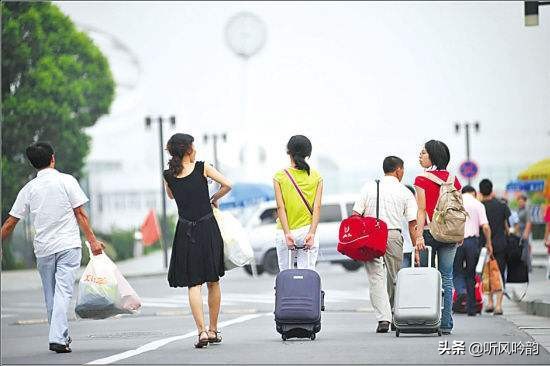 2019大一新生自我介绍怎么说？