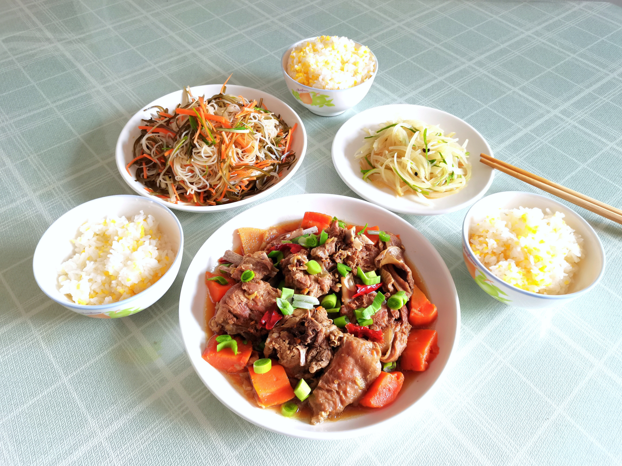 羊羔肉的正宗做法大全（手把手教你做出好吃美味的羊羔肉）