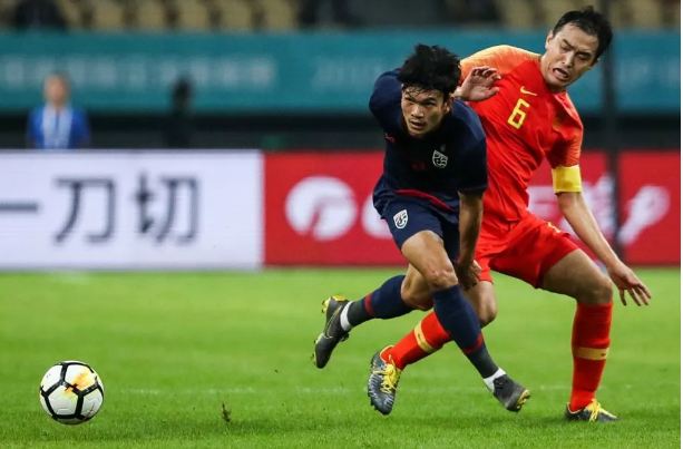 中国杯-中国0-1爆冷输泰国 卡纳瓦罗挂帅国足首秀遭遇开门黑