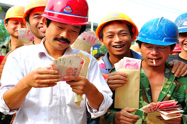 很多农村出身的大学生混得比较差，再怎么努力，也很难实现逆袭？