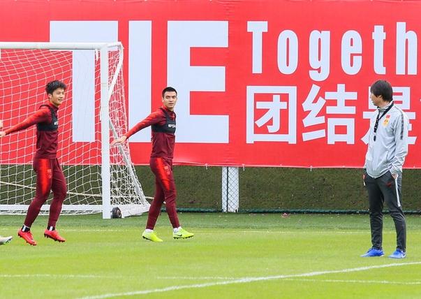 李可为什么没有入选国足（马德兴讲出李可未入选国足真正理由，坚持做自己的李铁，何错之有）