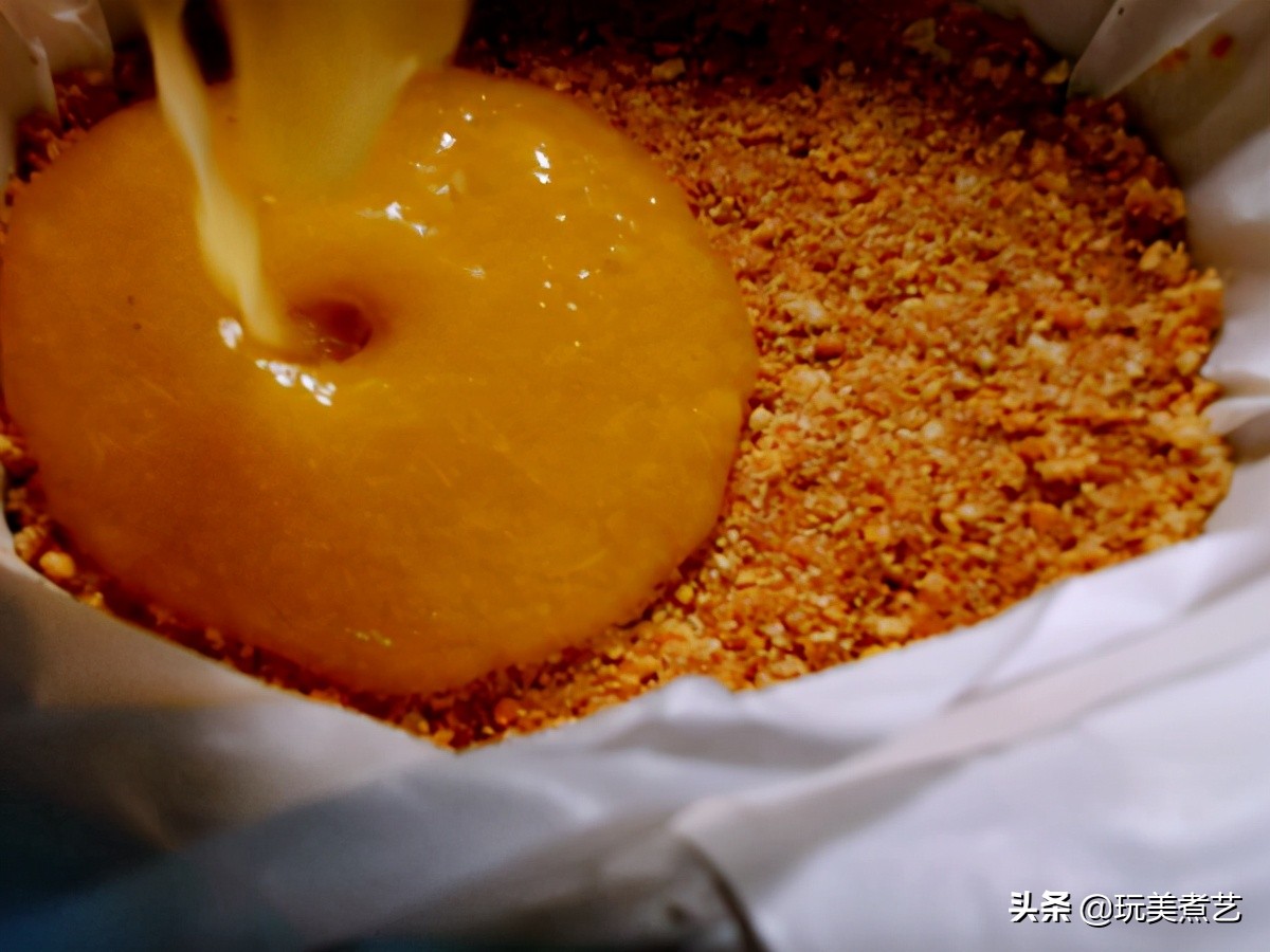 春光明媚好时光，树莓遇上菠萝，就来一个慕斯尝尝