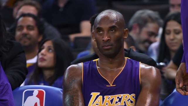 nba球星科比為什么不合群（“教練殺手”科比不屑禪師擠走奧尼爾，歷史最自我的獨裁者）