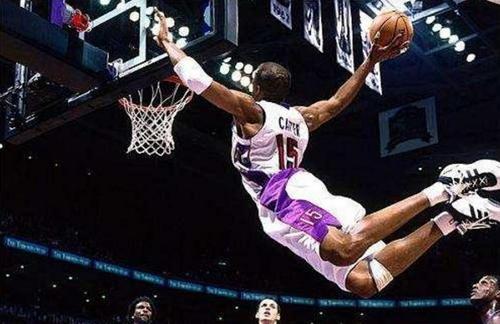 什么腿型适合打篮球（小腿也分5个等级：锡安太粗C级，乔丹科比纤细SS级，那SSS级呢？）