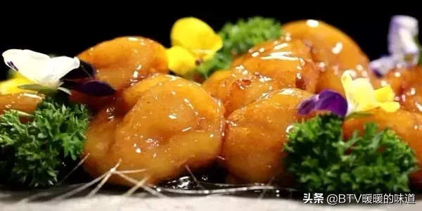 柿子做拔丝丸子，配料简单，味道可不简单！一招教你熬糖汁