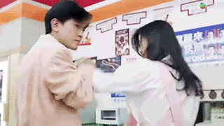 当年为了对抗周星驰，王晶找来了四大天王，片子虽“烂”却能大赚