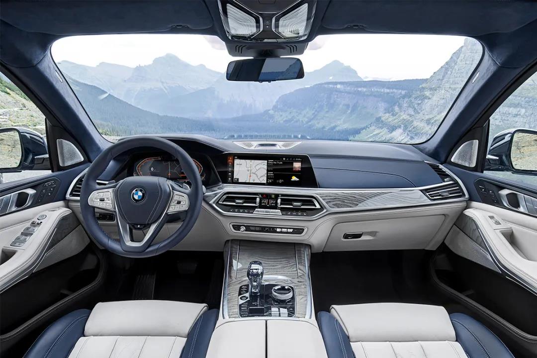 强有力的品牌和产品 | BMW X7 大双肾 强气场