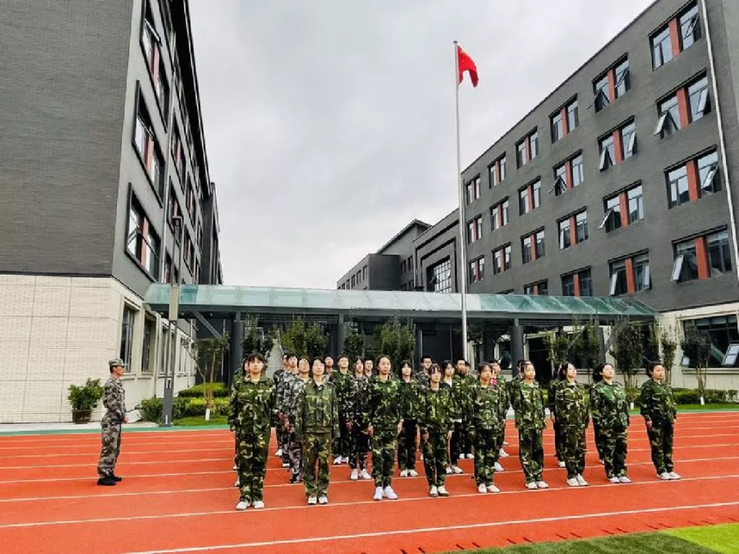 青春正步走 永续爱国情——太原市第二外国语学校2021级高一学生军训纪实