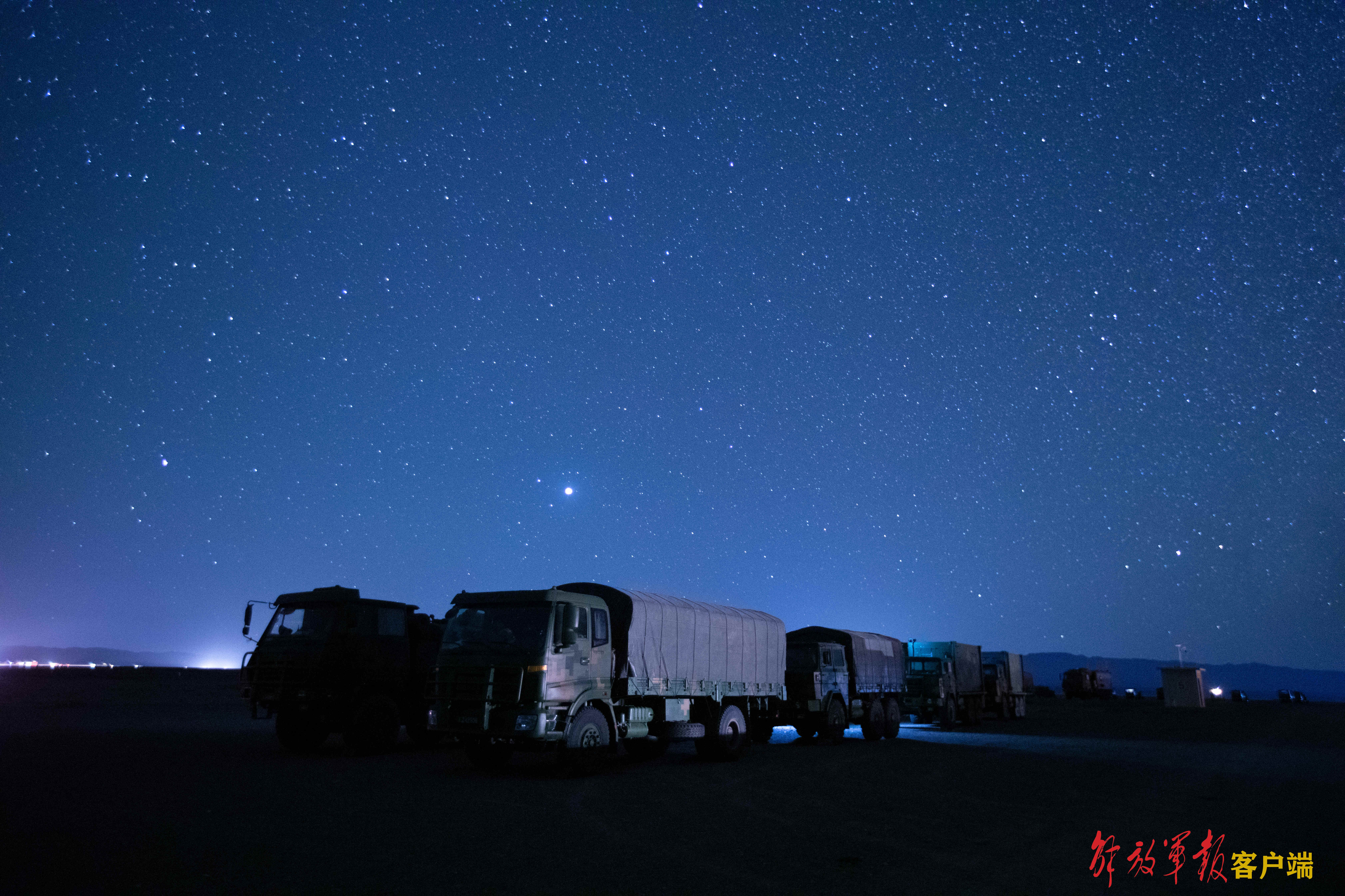 蓝军的不冷静帮助了我们(超燃！直击第82集团军某防空旅跨昼夜实战对抗演练)