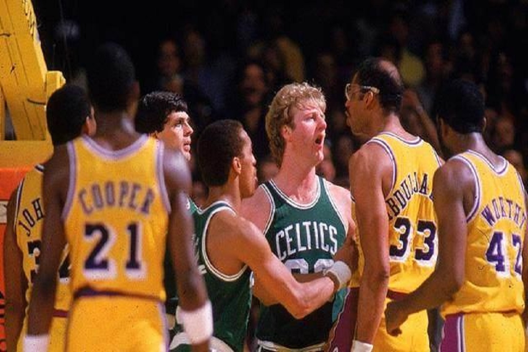 nba各年总决赛有哪些（盘点NBA史上十大经典总决赛，你看过几场？）