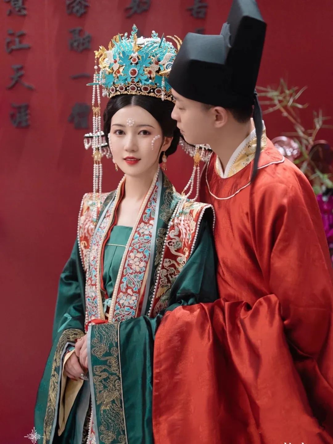 穿汉服结婚有多惊艳?看完各朝婚服,突然就想要一场中式婚礼