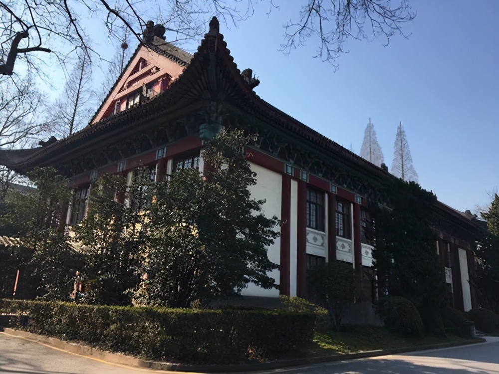 2021年南大遭遇“滑铁卢”？437分就能上985，中等考生可捡漏上岸